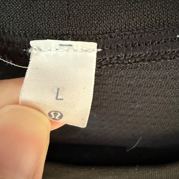 Men's Lululemon athletic shirt - Picture 3 of 3